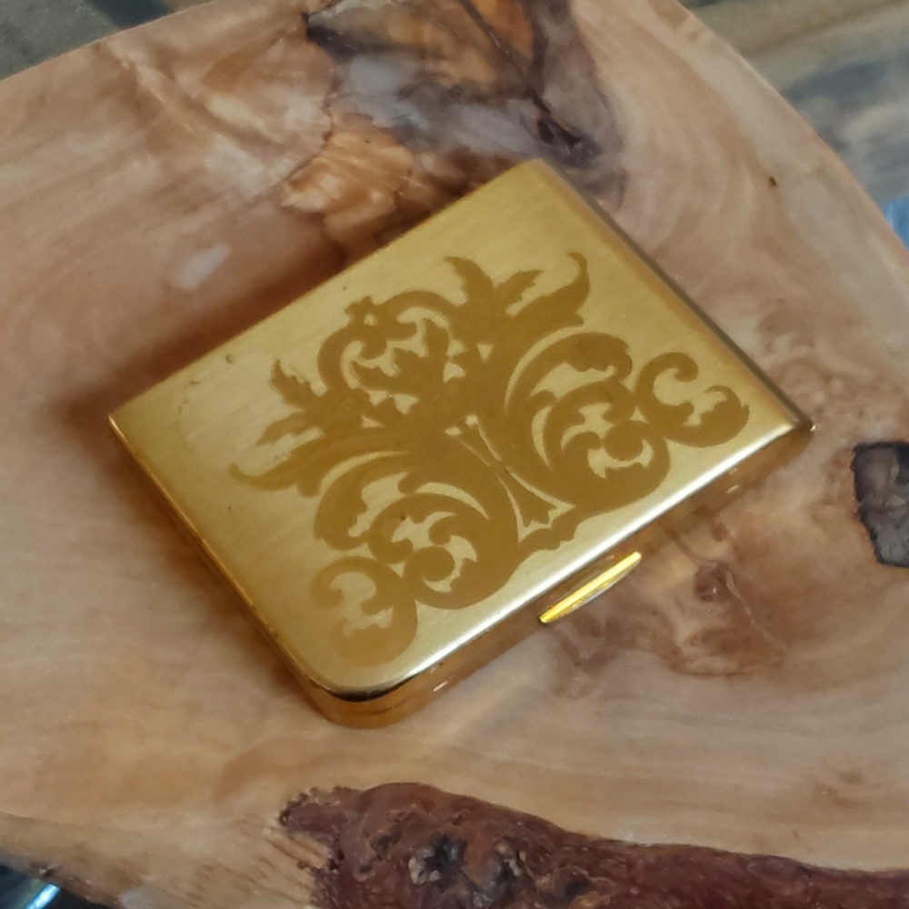 VINTAGE BRASS ETCHED ELGIN AMERICAN COMPACT/MIRROR